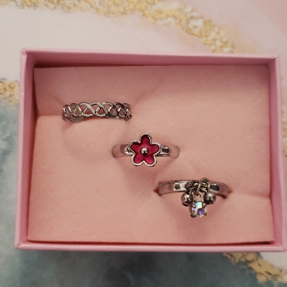 Silver tone toe rings Avon